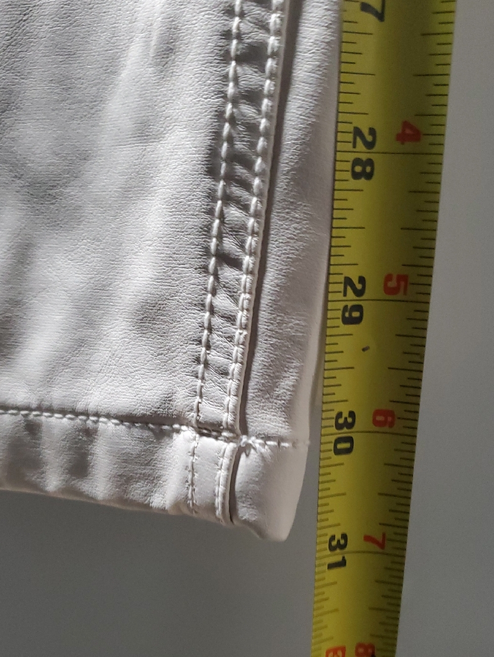 American Eagle Stretch High Waisted Vegan Leather Straight Cargo Pants Size 18 - Picture 15 of 16